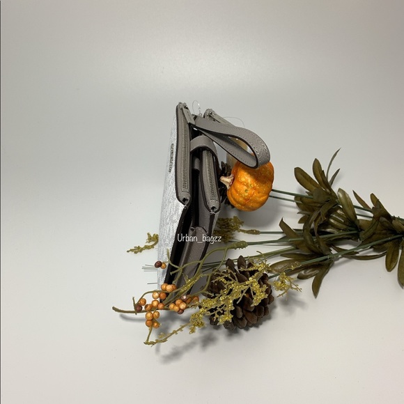 Michael Kors Bedford Large Duffle Satchel & Wallet - Picture 15 of 15